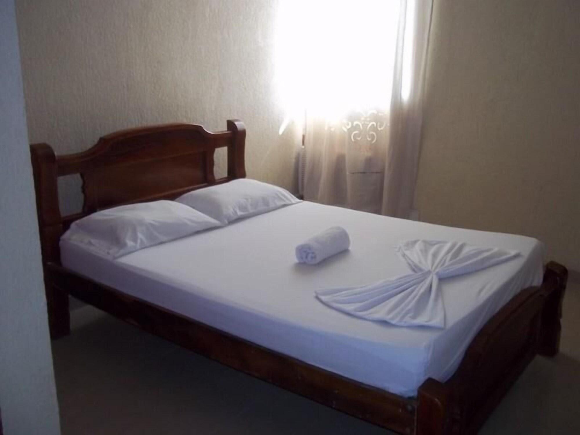 Hotel La Casa Del Turista Cartagena Екстер'єр фото