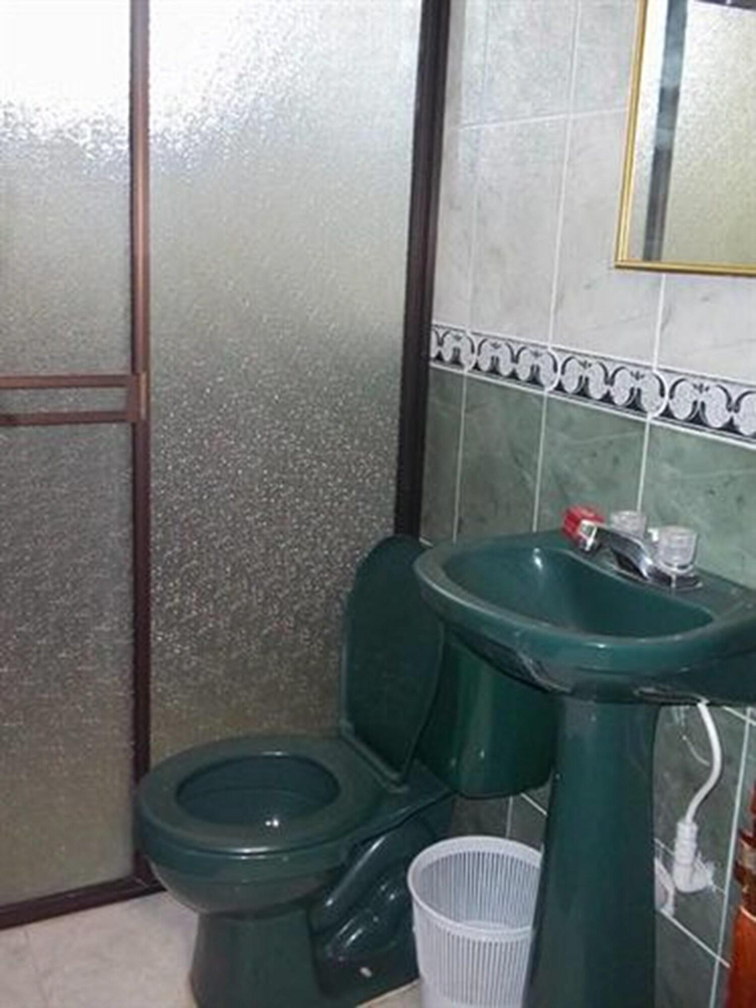 Hotel La Casa Del Turista Cartagena Екстер'єр фото