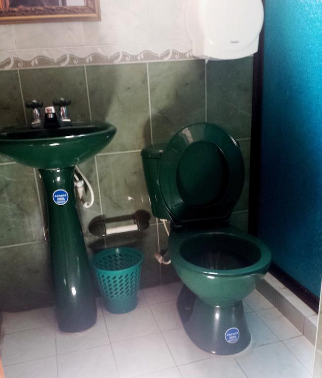 Hotel La Casa Del Turista Cartagena Екстер'єр фото